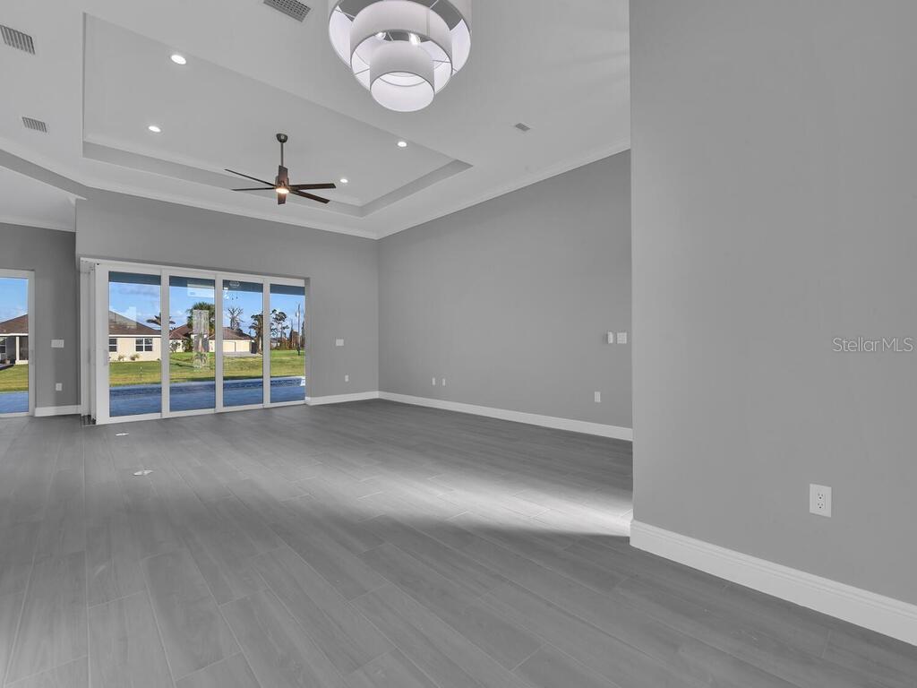 ROTONDA WEST PINE VALLEY - Residential