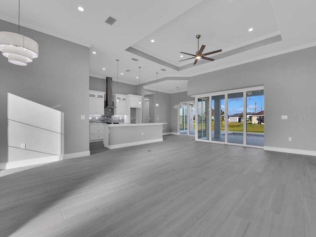 ROTONDA WEST PINE VALLEY - Residential