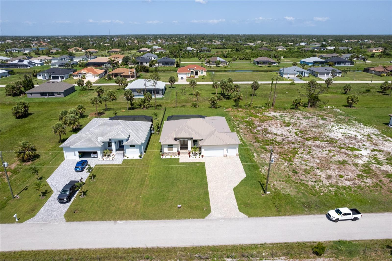 ROTONDA WEST PINE VALLEY - Residential
