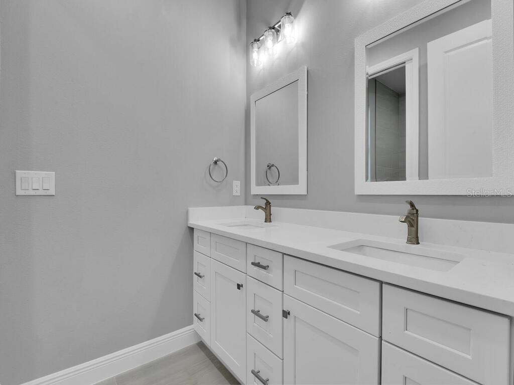 ROTONDA WEST PINE VALLEY - Residential