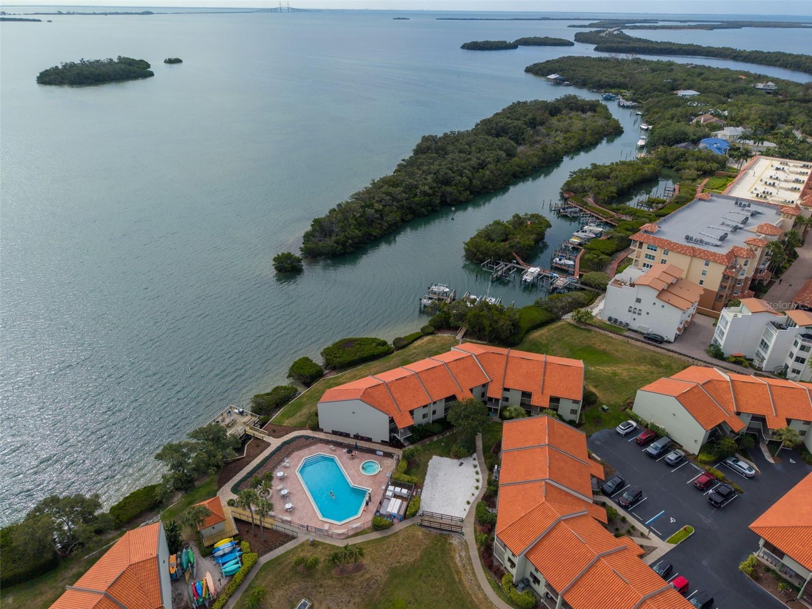 WANDER RESIDENCES OF TIERRA VERDE - Residential