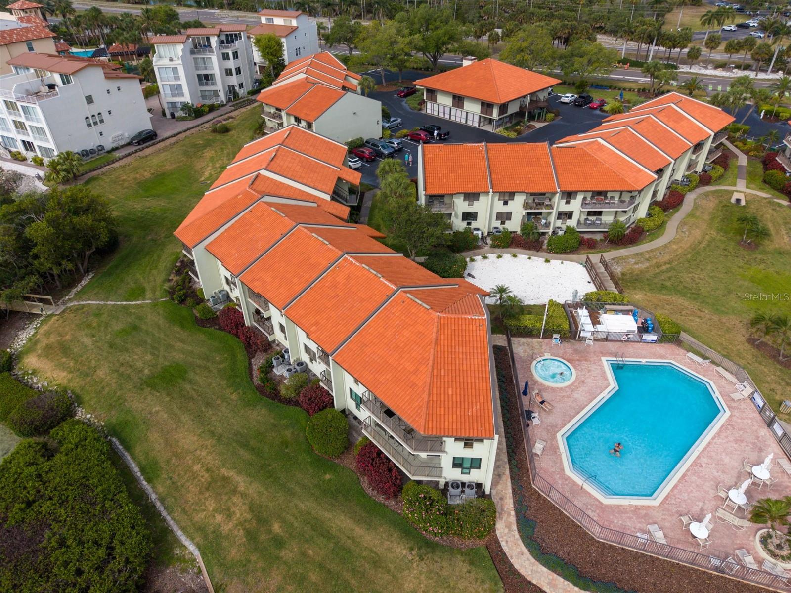 WANDER RESIDENCES OF TIERRA VERDE - Residential