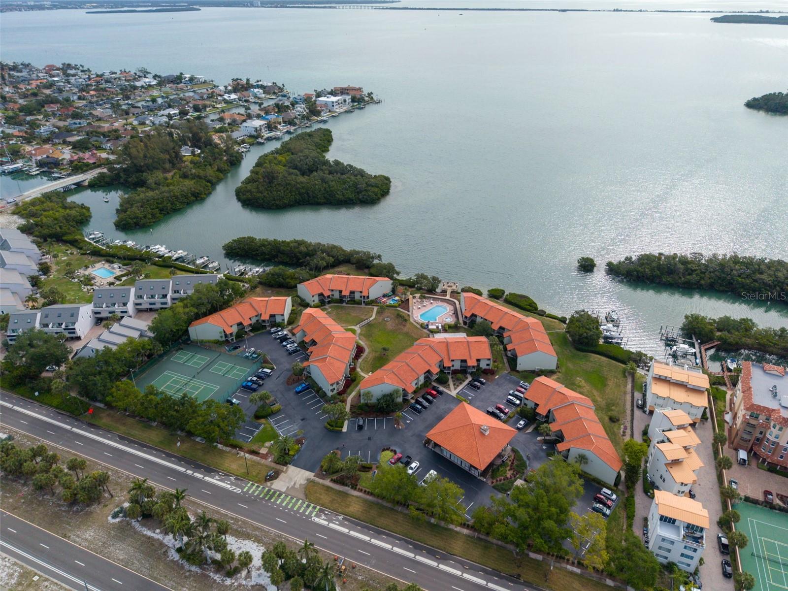WANDER RESIDENCES OF TIERRA VERDE - Residential
