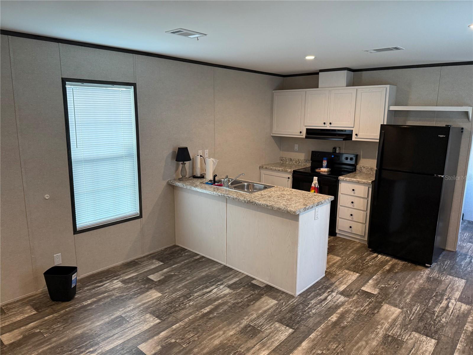 MONTGOMERY ACRES - Residential