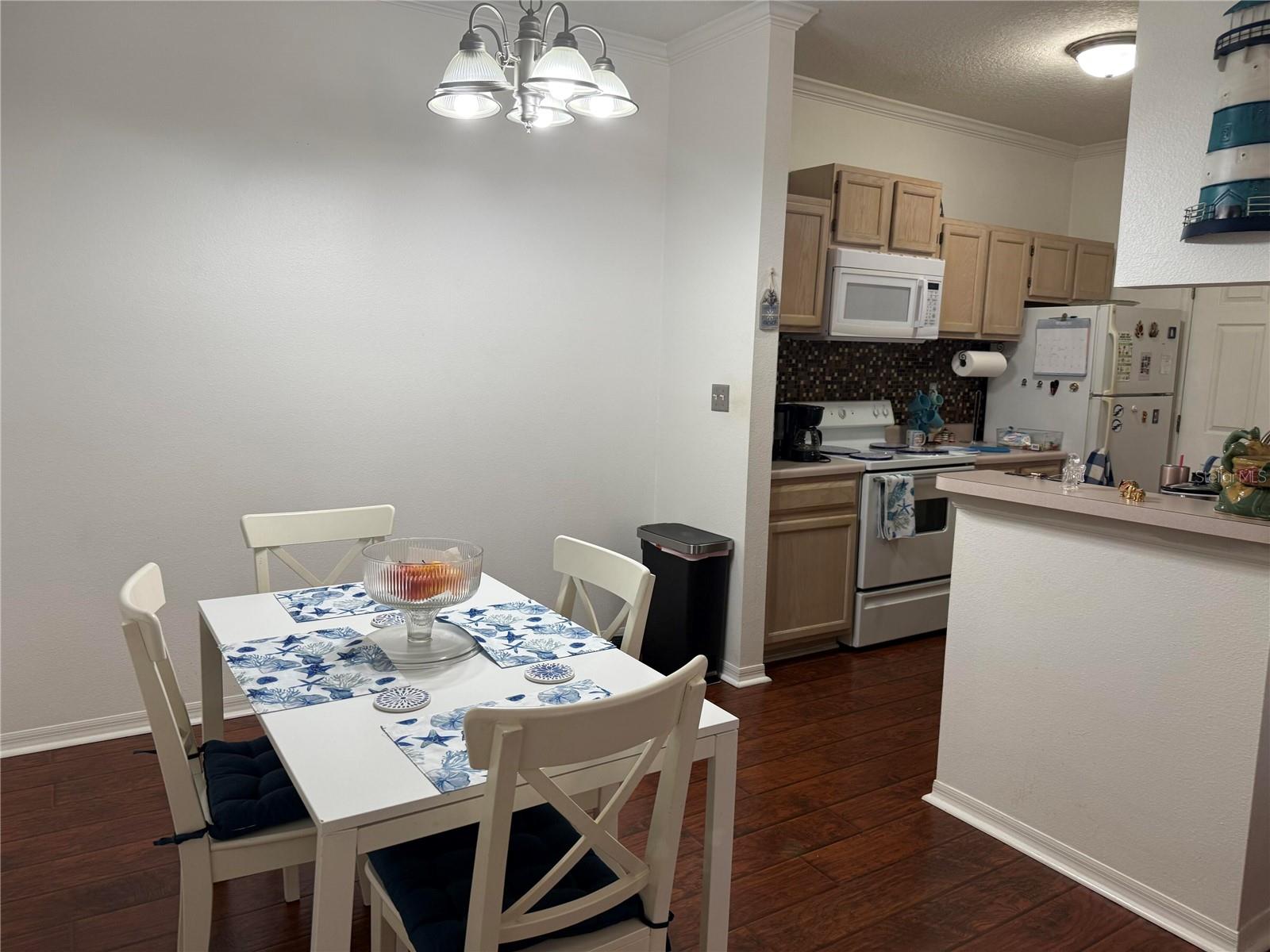 THE PINNACLE AT CARROLLWOOD A - Residential