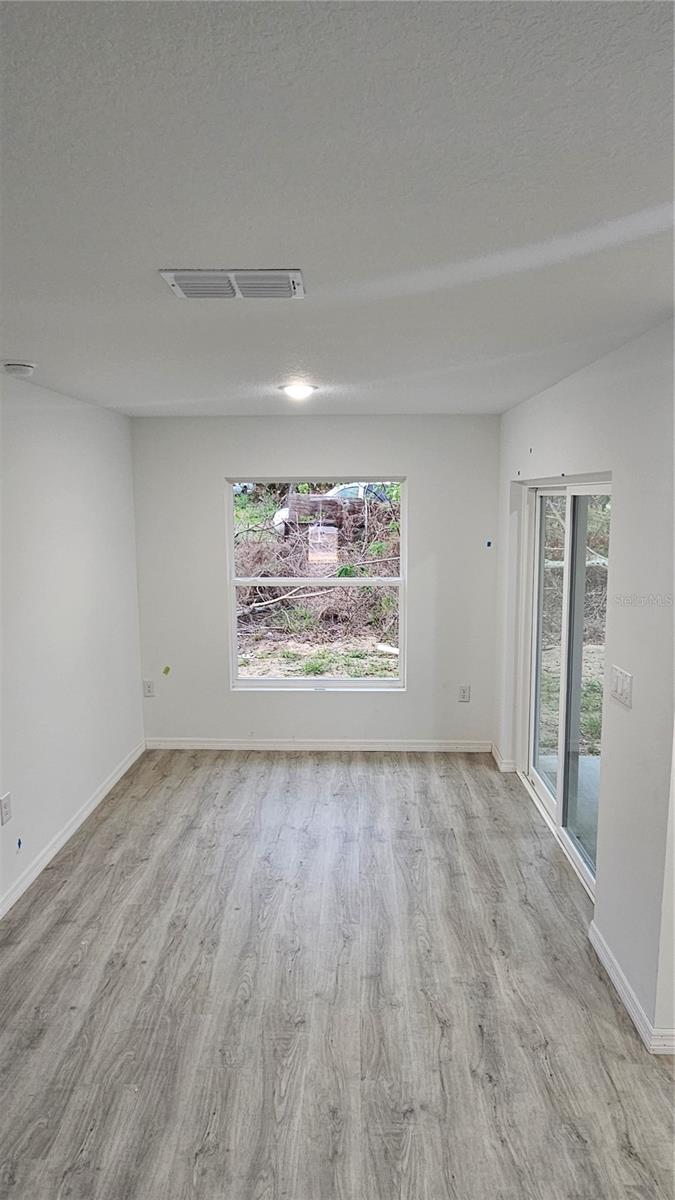 LOCKHARTS SUB - Residential