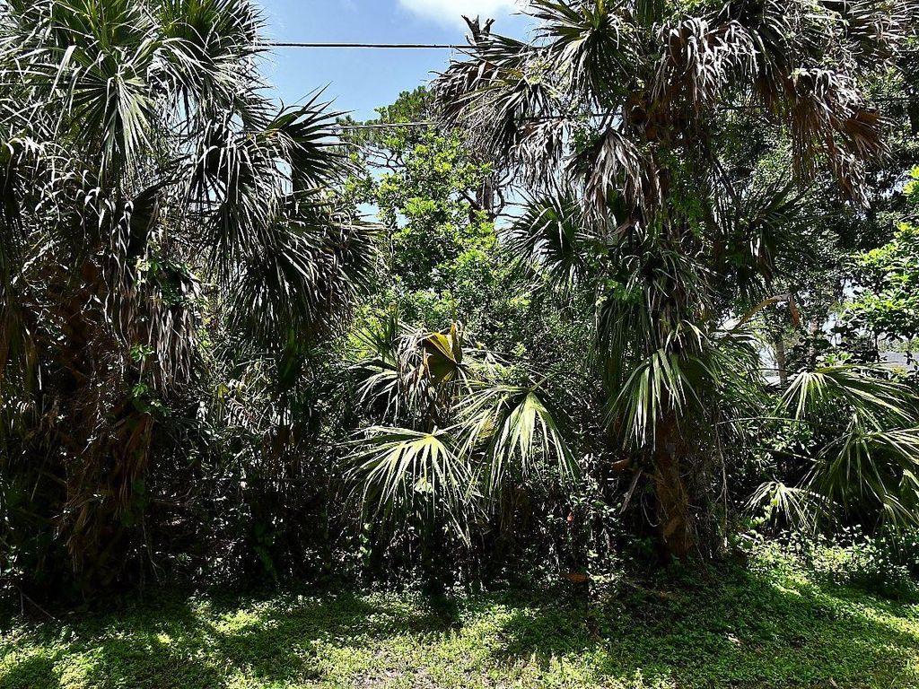 Photo of Glenwood Avenue, Osprey, FL 34229 (MLS # N6144086)