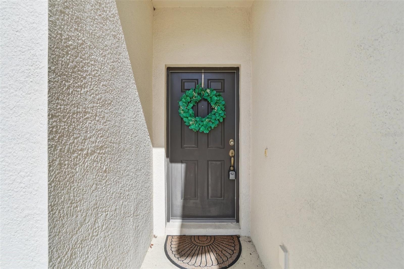 4935 WHITE SANDERLING COURT