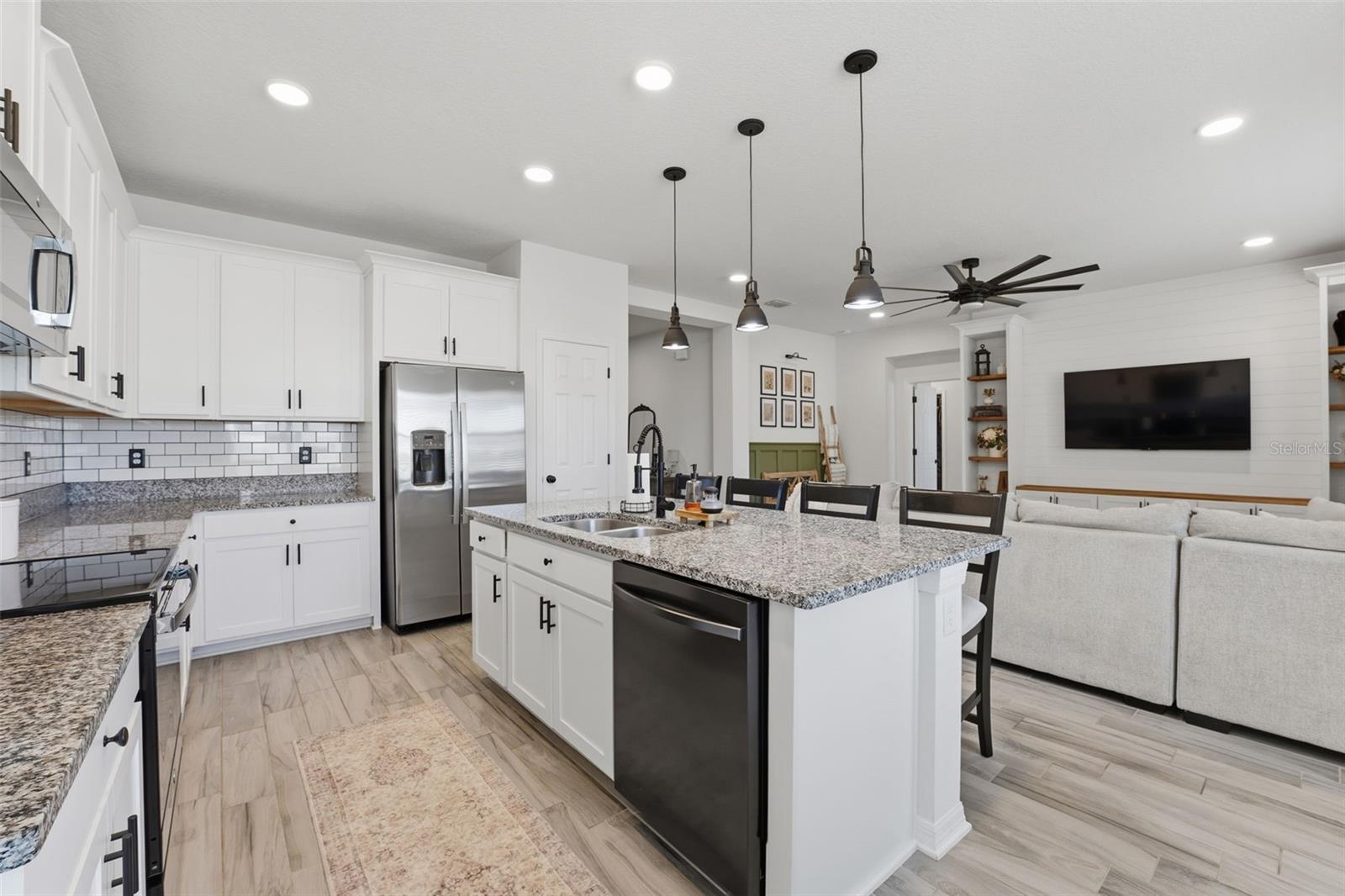 BERRY BAY SUB - Residential