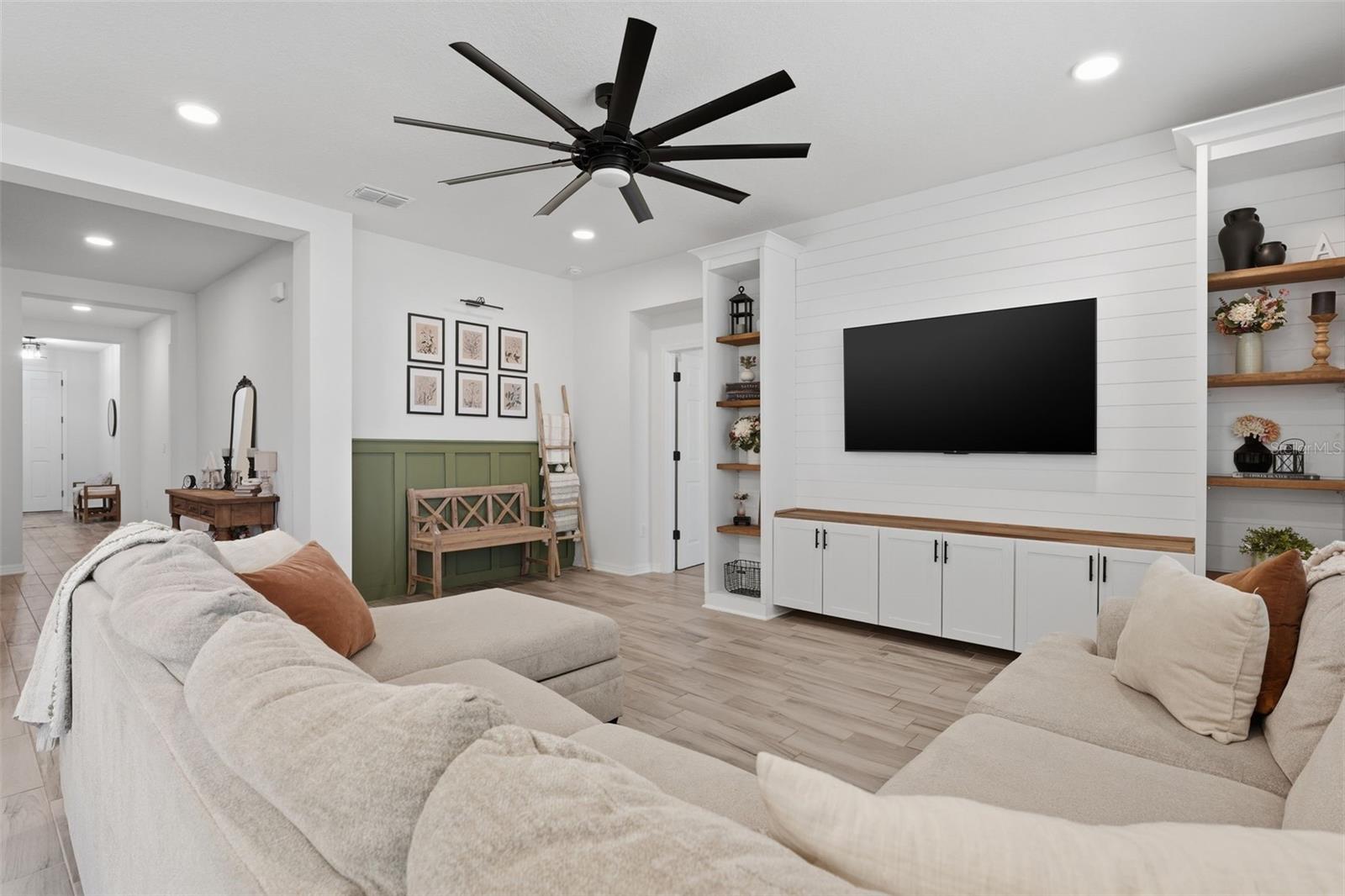 BERRY BAY SUB - Residential