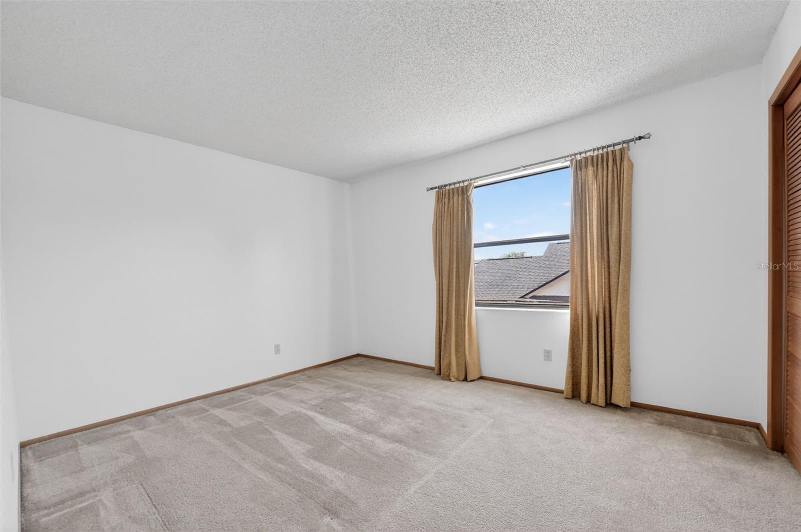SUMMER WOODS REP - Residential