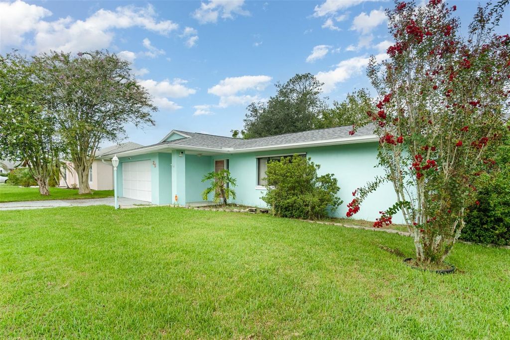 Photo of 25 Fillmore Lane, Palm Coast, FL 32137 (MLS # O6340329)