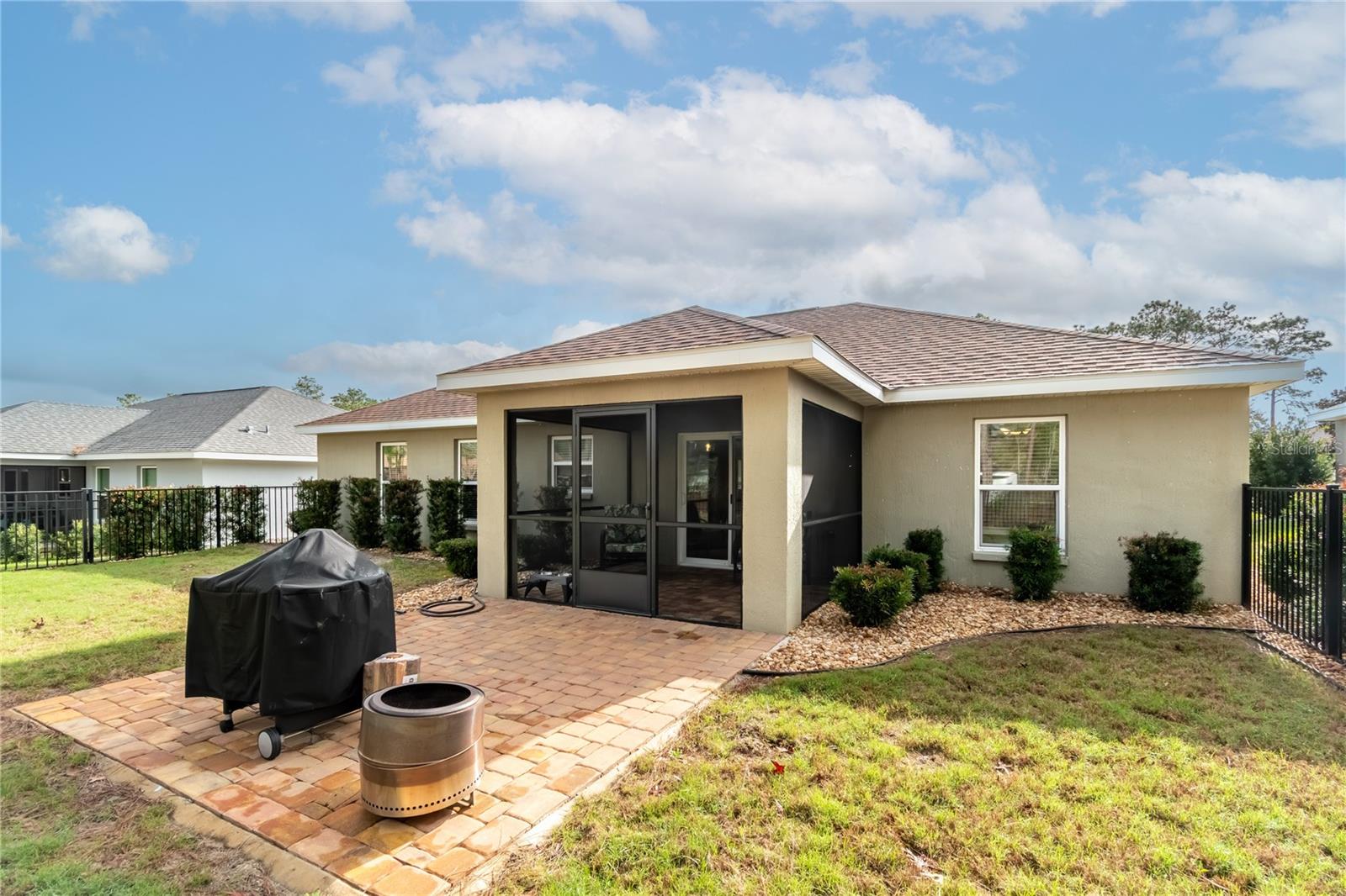 JULIETTE FALLS - Residential