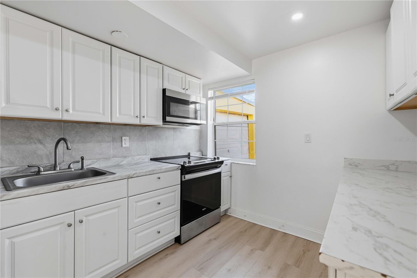 WARM MINERAL SPGS - Residential