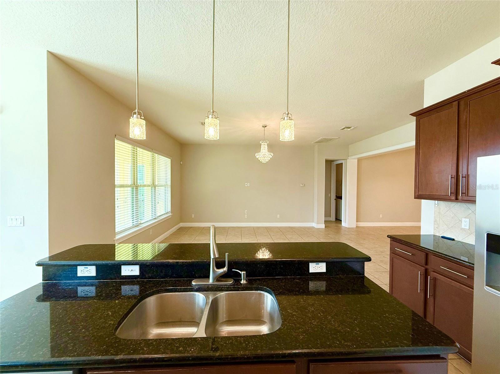 ENCLAVE - Residential