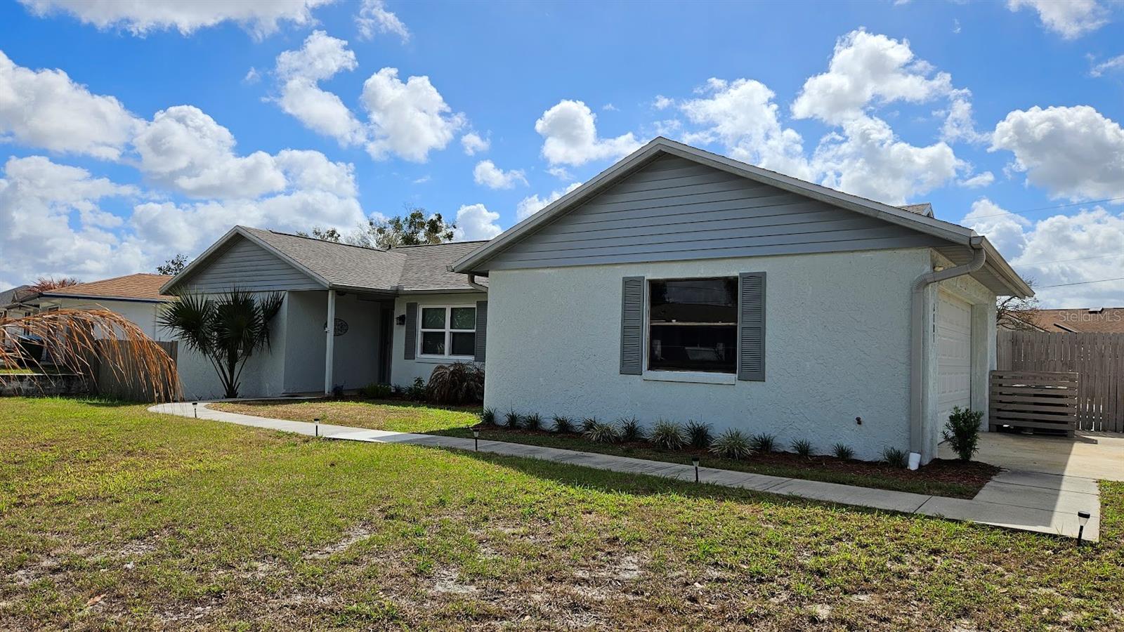 DELTONA LAKES UNIT 08 - Residential