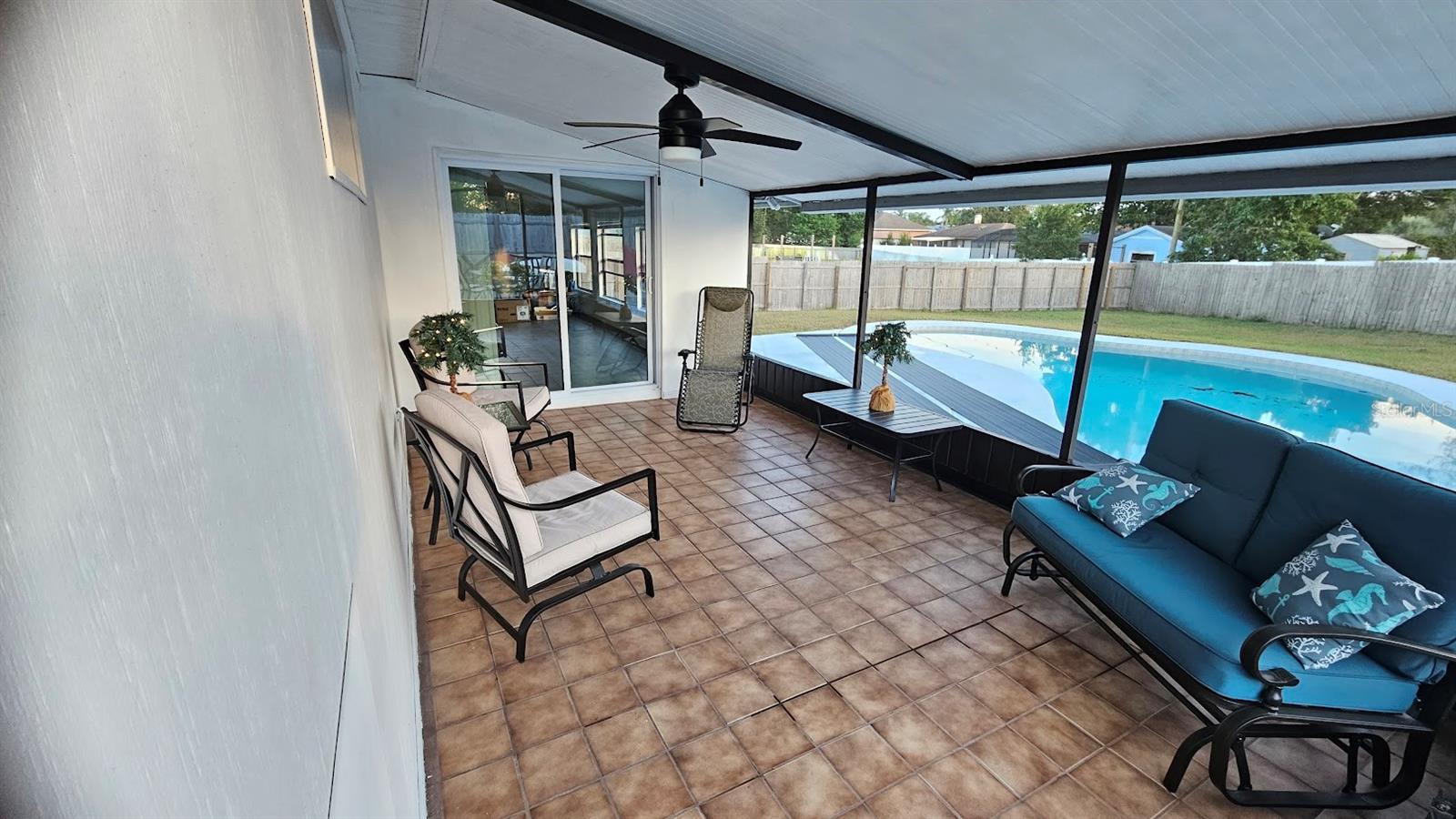 DELTONA LAKES UNIT 08 - Residential