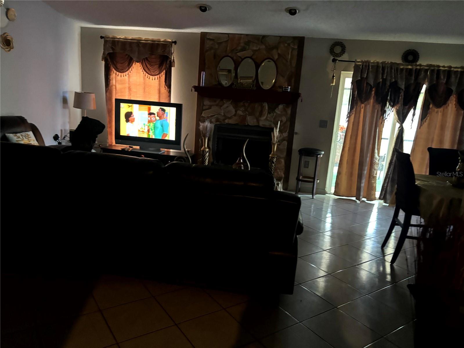 1312 FOXBORO DR.