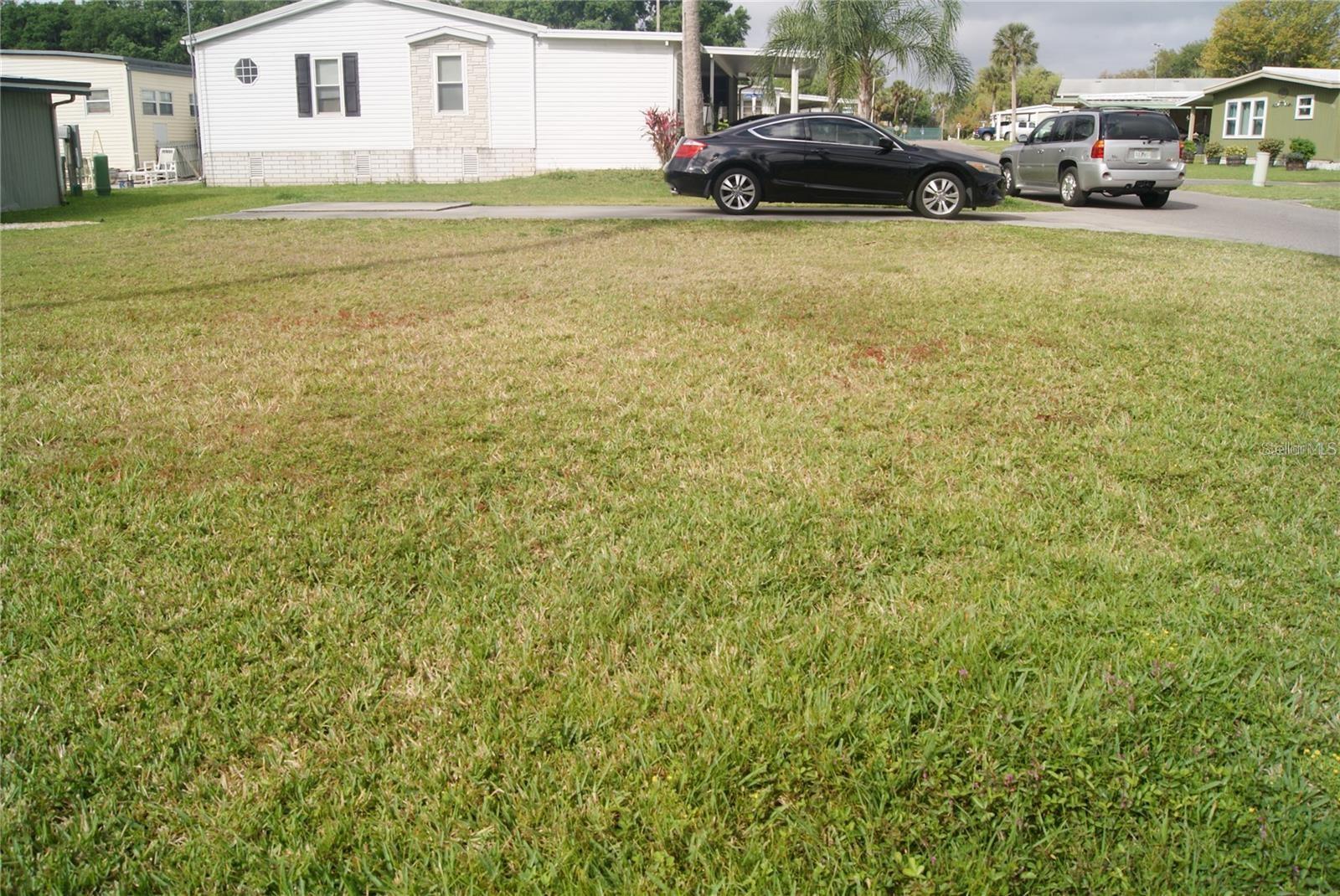 EUSTIS COUNTRY CLUB MANOR MHP UNIT 02A - Land