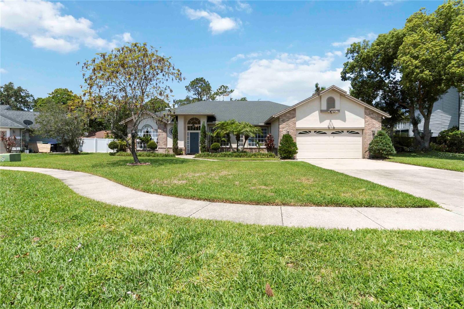 802 KAYWOOD DRIVE