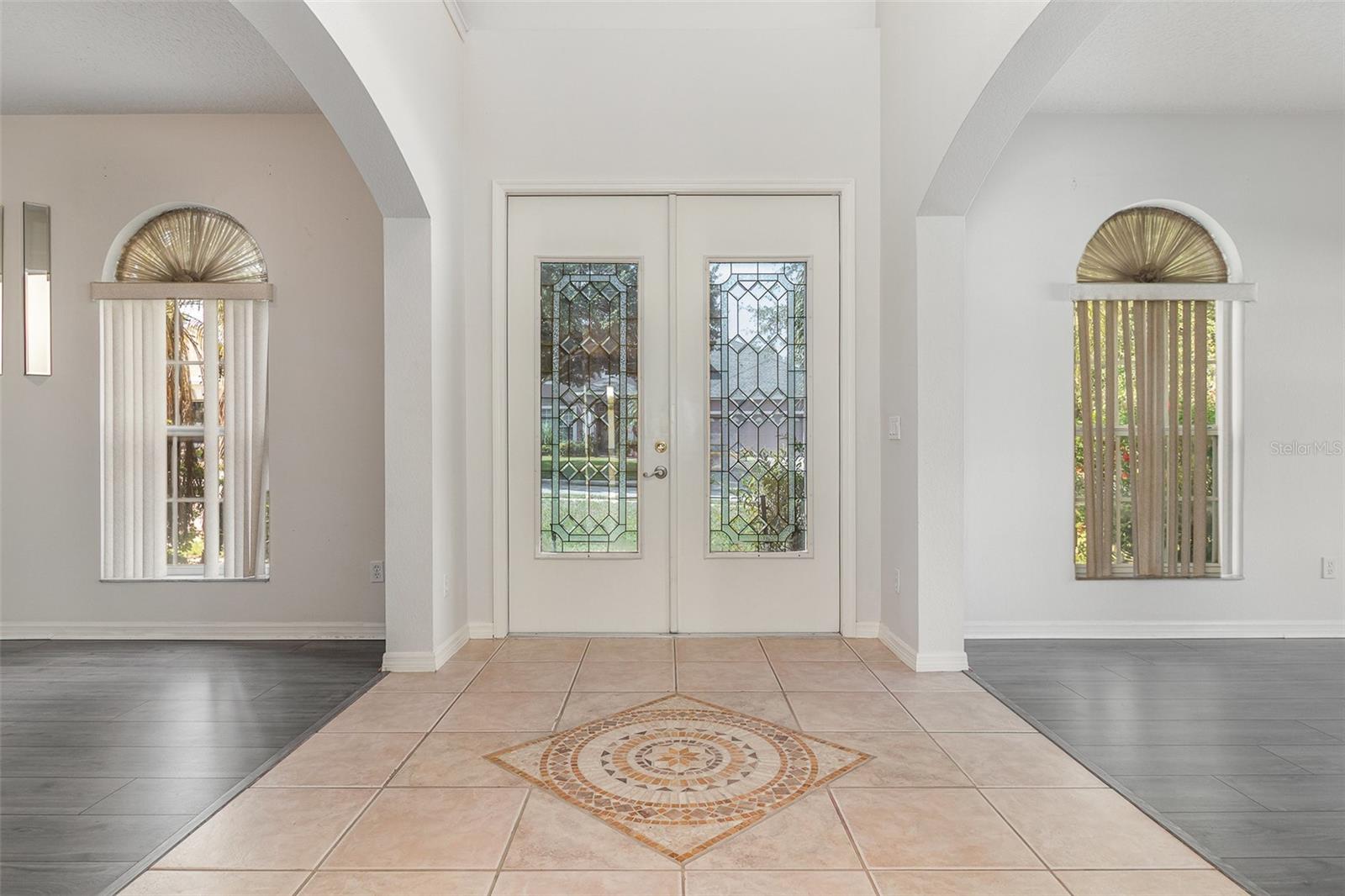239 BEACON POINTE DRIVE