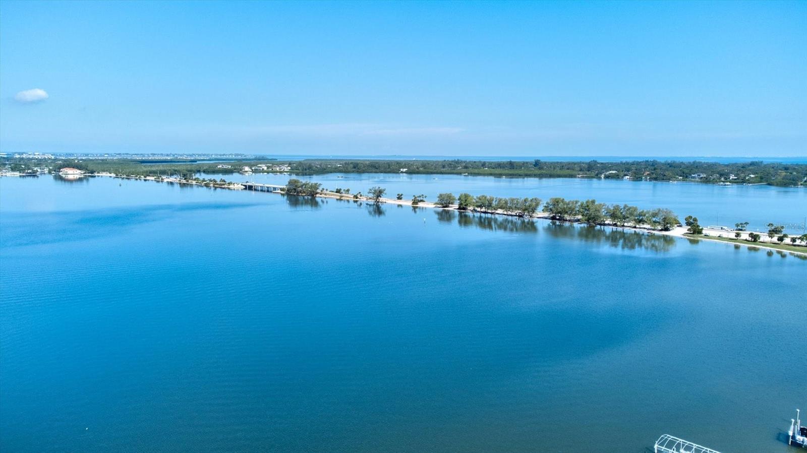 BAYVIEW GROVE - Land