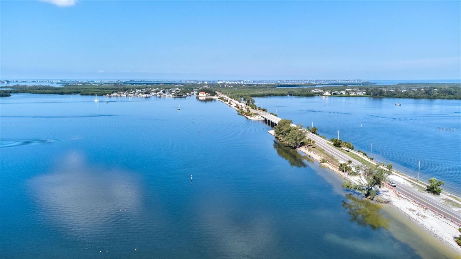 BAYVIEW GROVE - Land