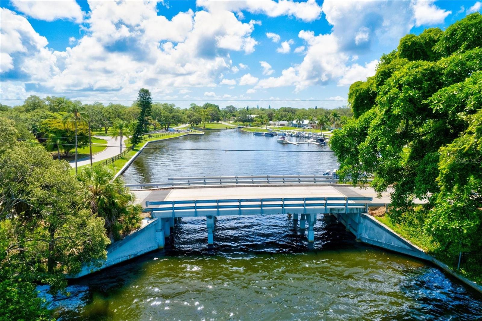 BAYVIEW GROVE - Land