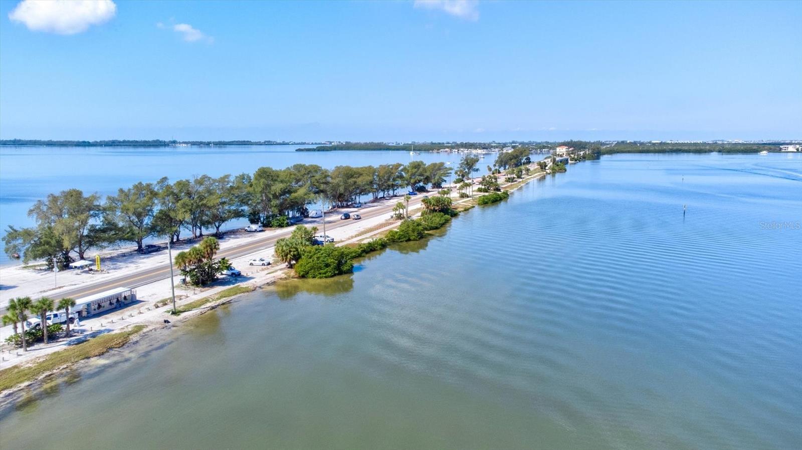 BAYVIEW GROVE - Land