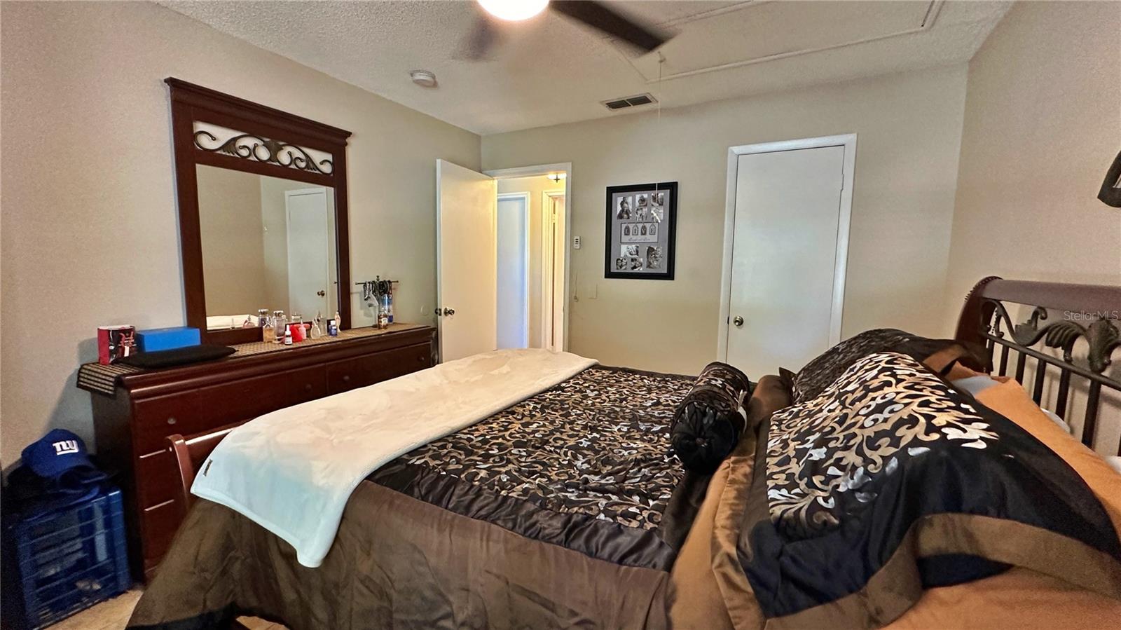 SIESTA LAGO CONDOMINIUM - Residential