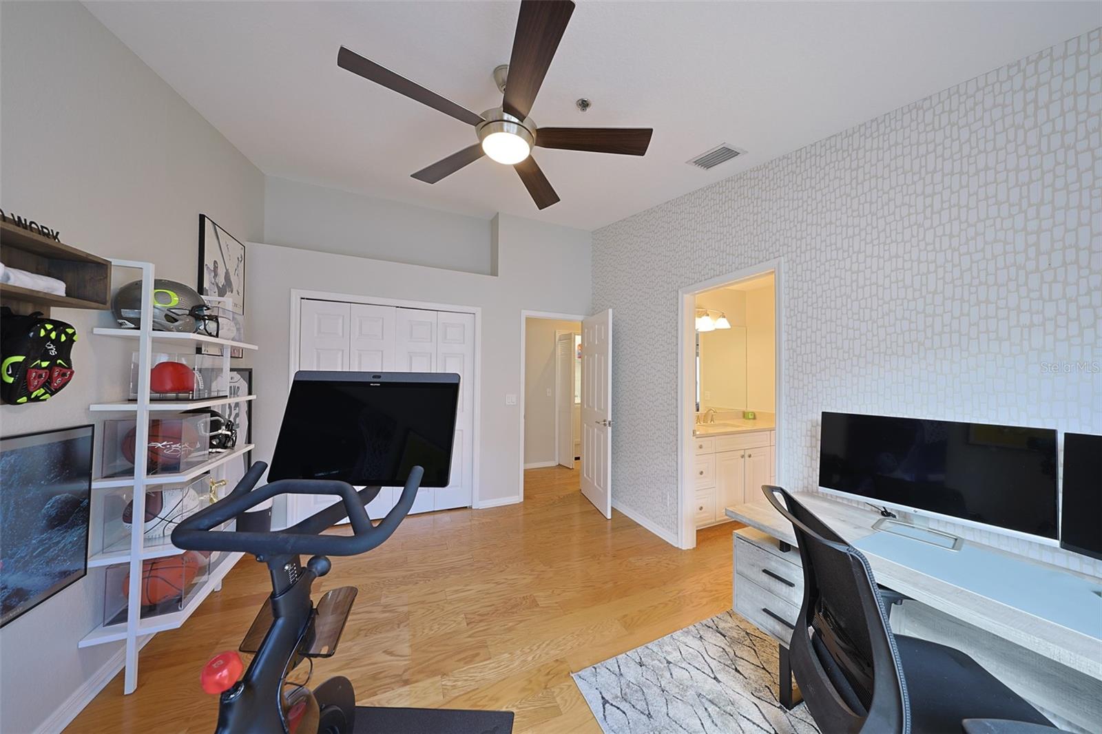 PALM PLACE BY THE BAYSHORE A C - Residential