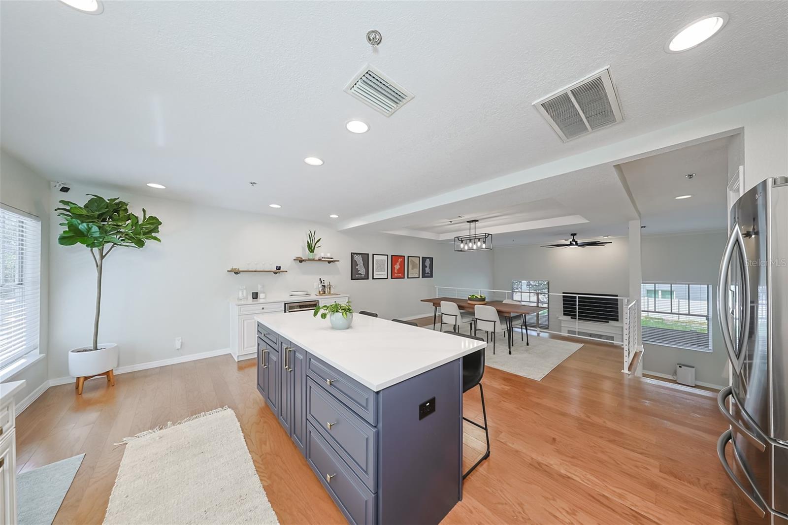 PALM PLACE BY THE BAYSHORE A C - Residential