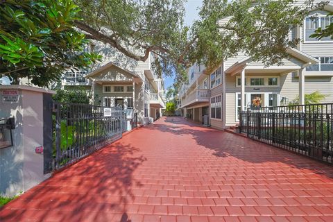 2403 W PALM DRIVE 2 TAMPA FL 33629