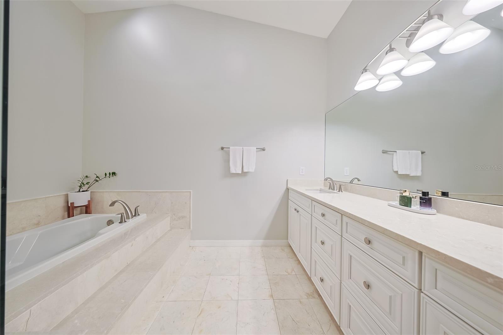 PALM PLACE BY THE BAYSHORE A C - Residential