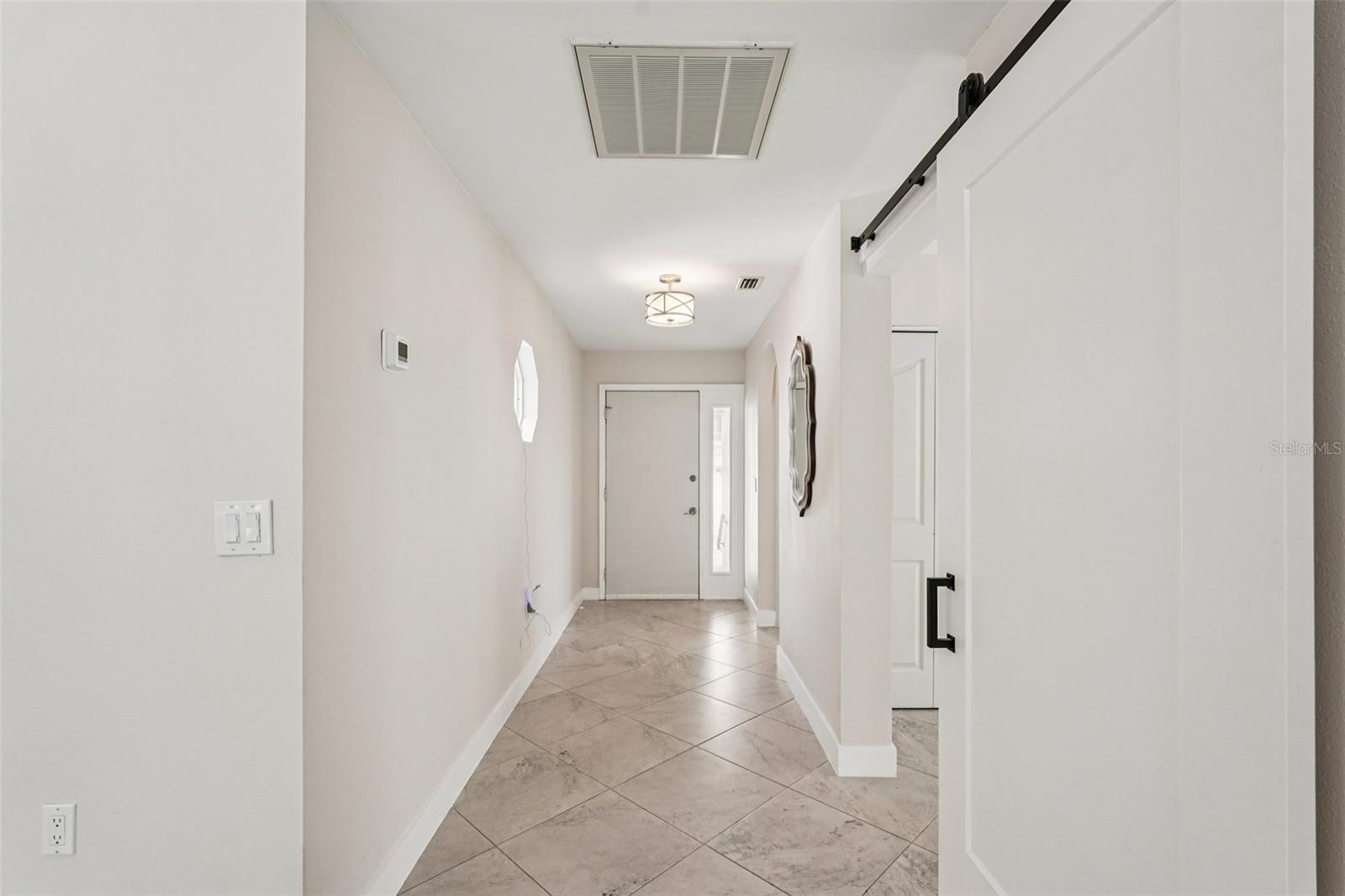 PALM COURT - Residential