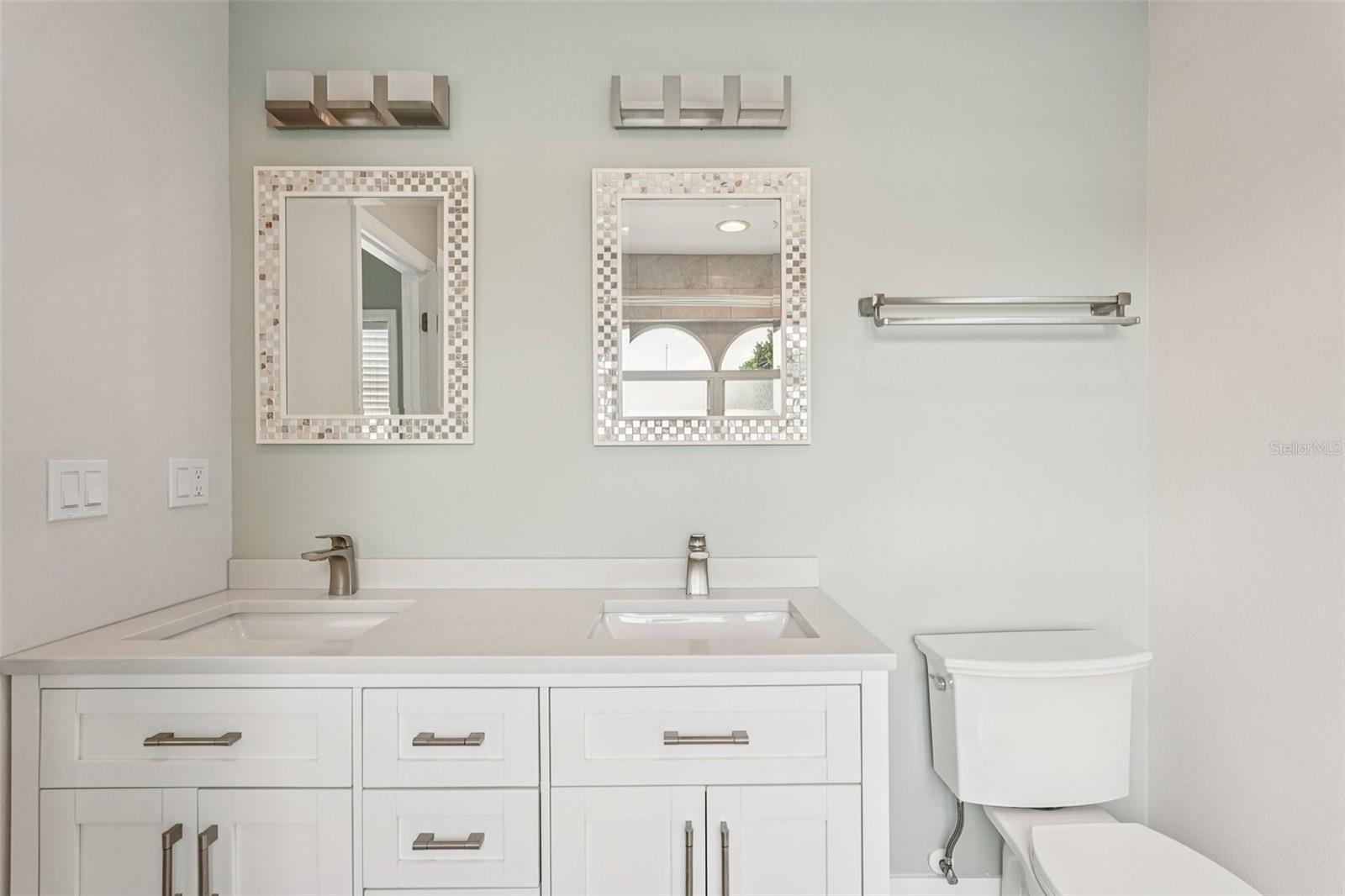 PALM COURT - Residential