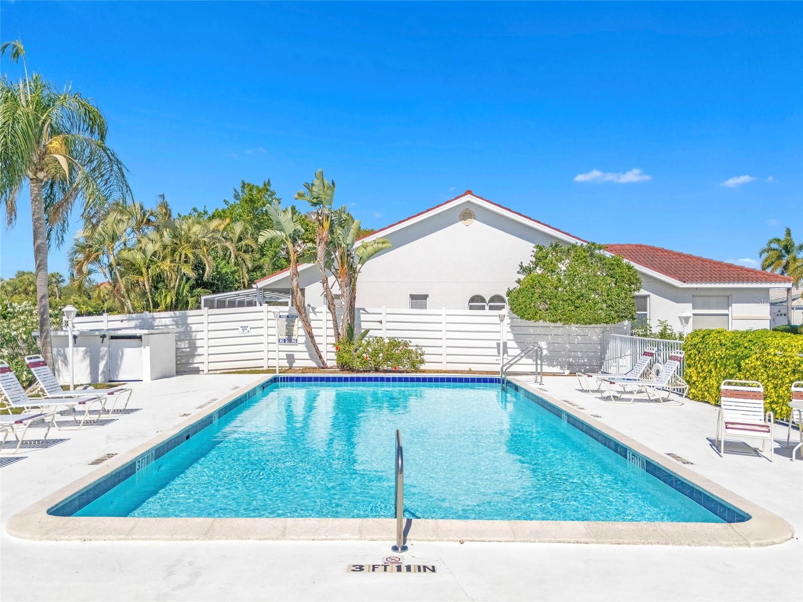 PALM COURT - Residential