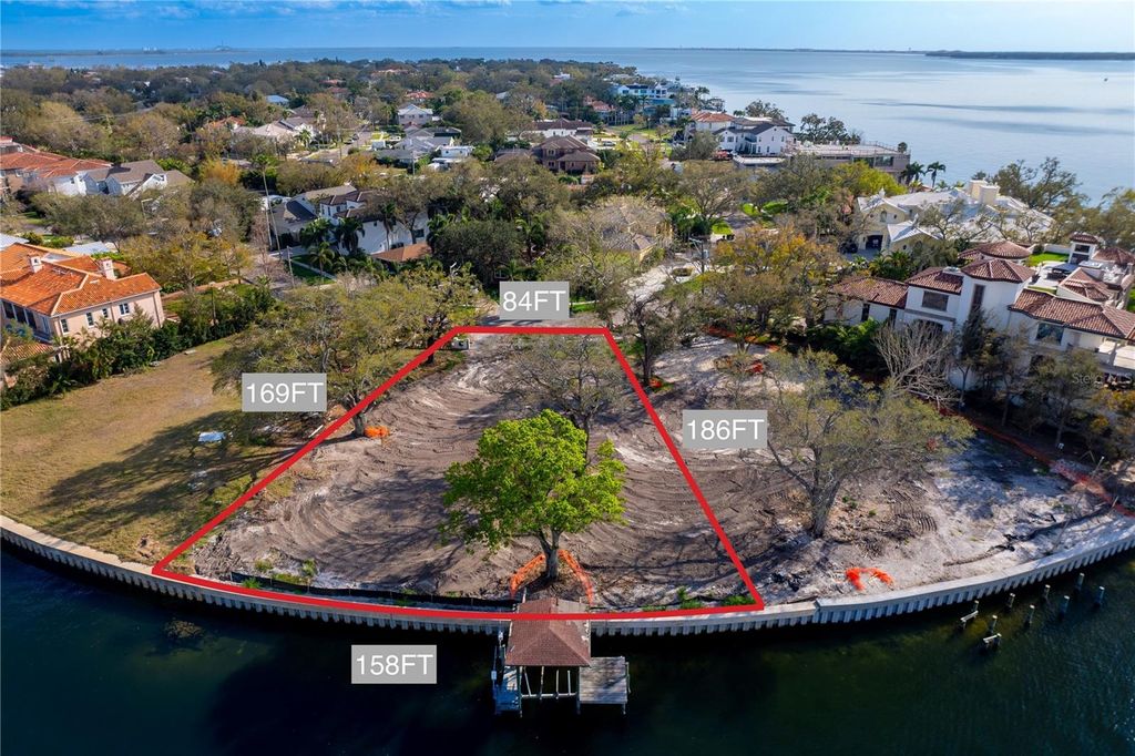 Photo of 38 Ladoga Avenue, Tampa, FL 33606 (MLS # TB8382713)