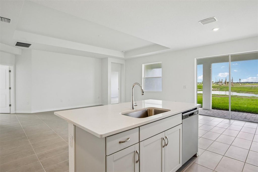 Photo of 8725 Canard Cove, Palmetto, FL 34221 (MLS # A4695548)