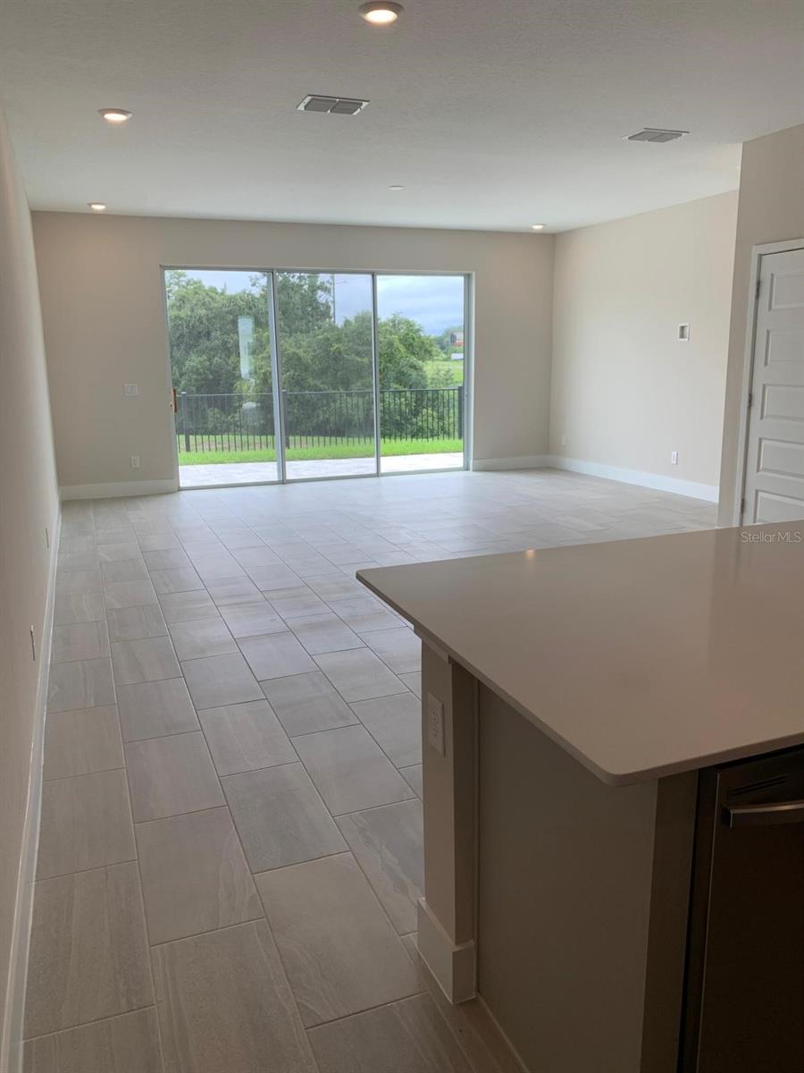 SPECTRUM AT REUNION PH 2 - Residential Lease