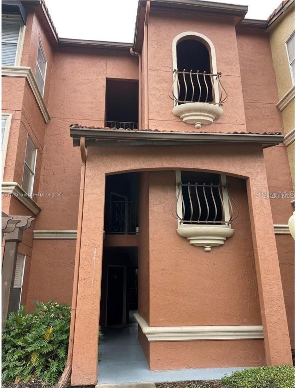 Photo of 5160 Conroy Road #14, Orlando, FL 32811 (MLS # S5148623)