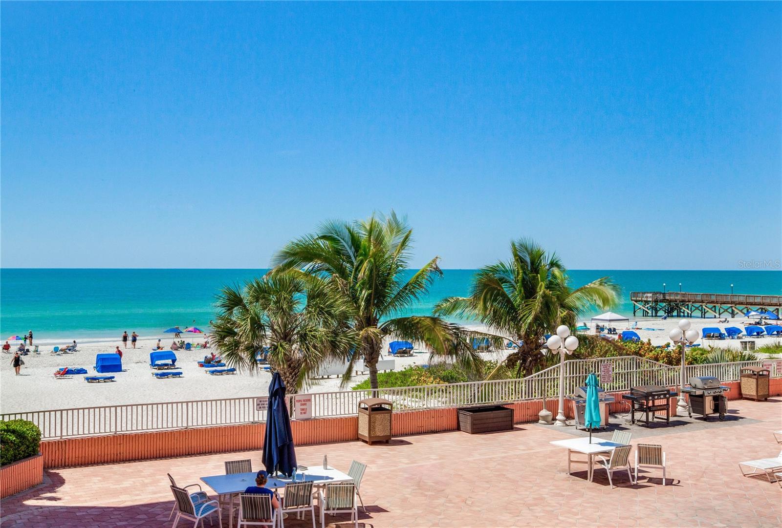 BEACH COTTAGE CONDO - Residential