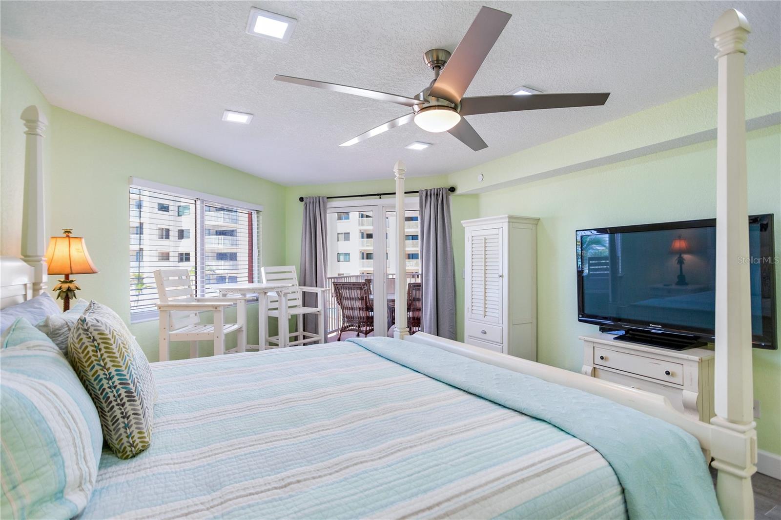 BEACH COTTAGE CONDO - Residential