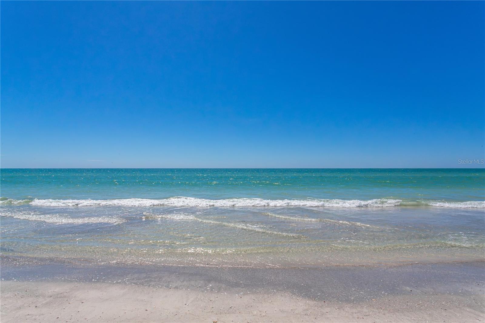 BEACH COTTAGE CONDO - Residential