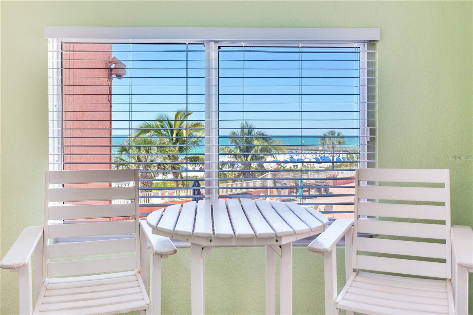 BEACH COTTAGE CONDO - Residential