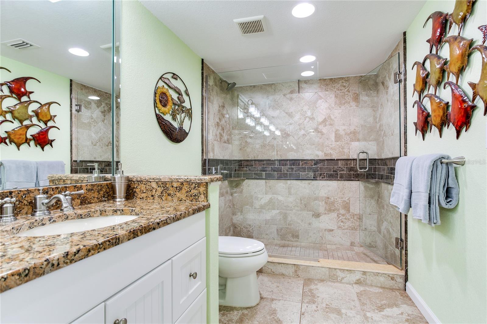 BEACH COTTAGE CONDO - Residential