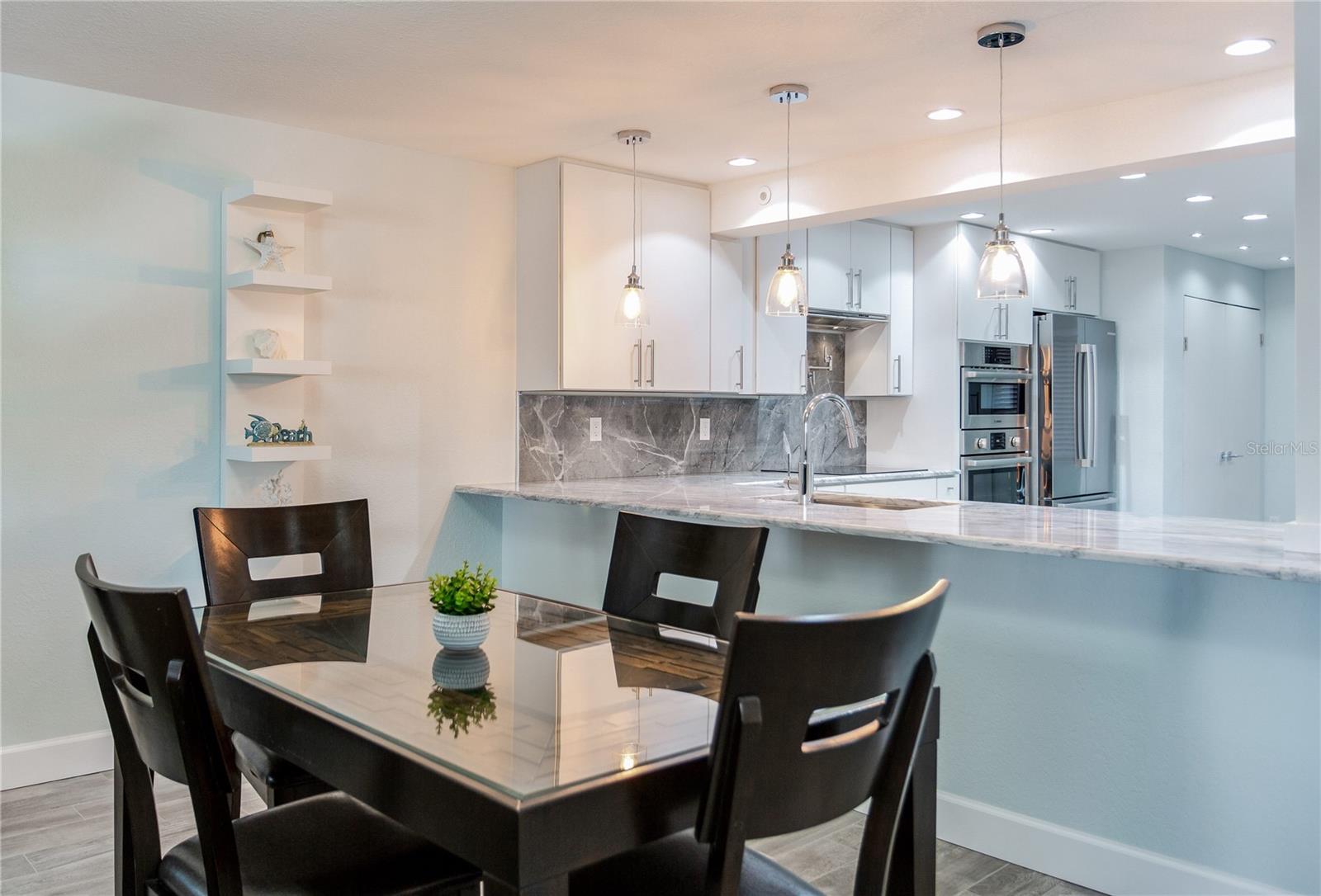 BEACH COTTAGE CONDO - Residential