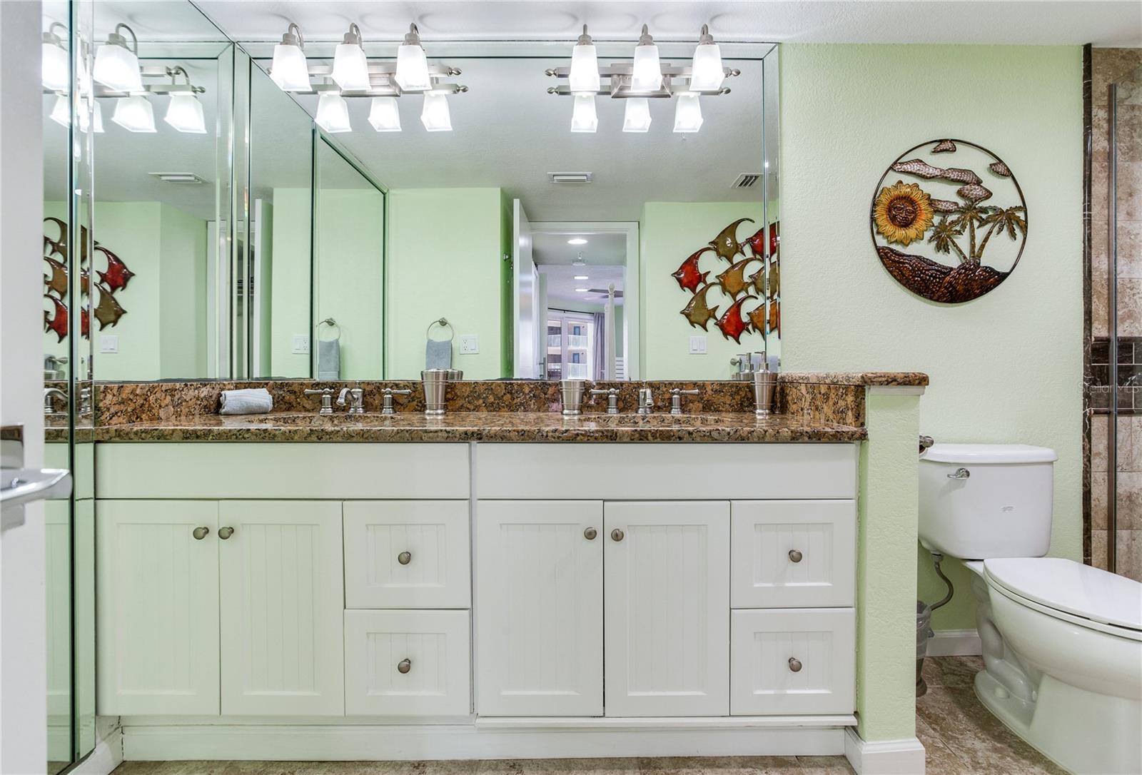 BEACH COTTAGE CONDO - Residential