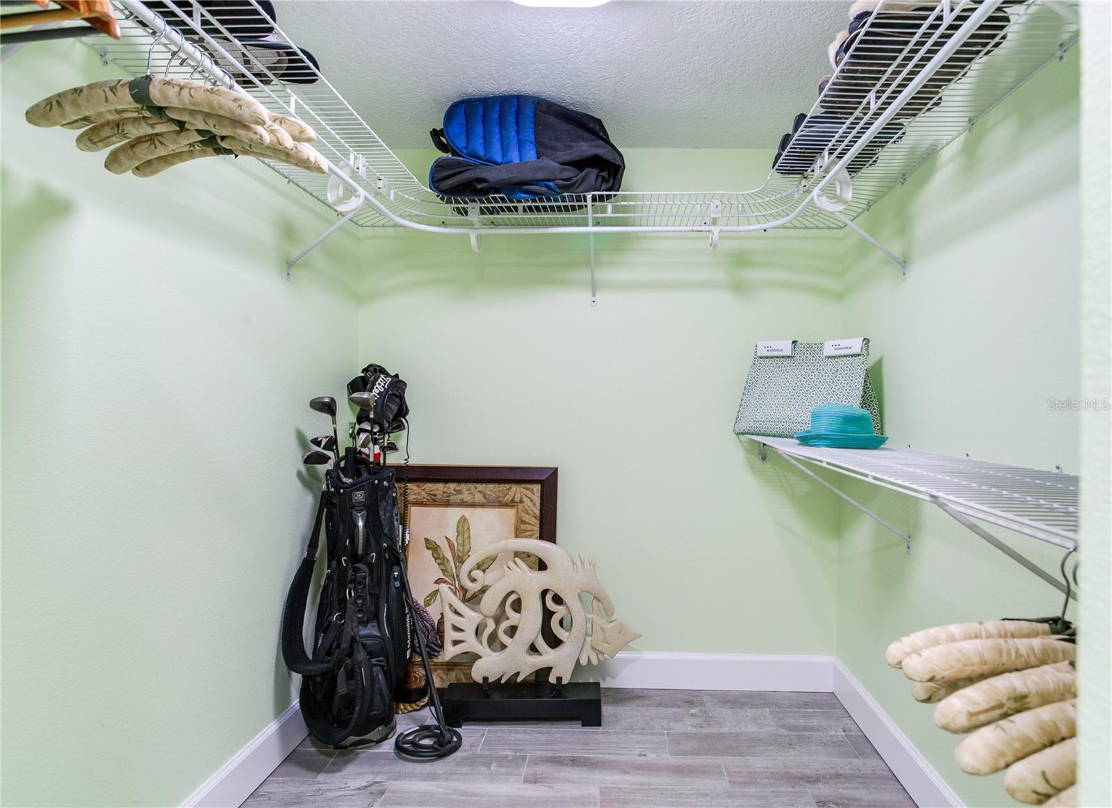 BEACH COTTAGE CONDO - Residential