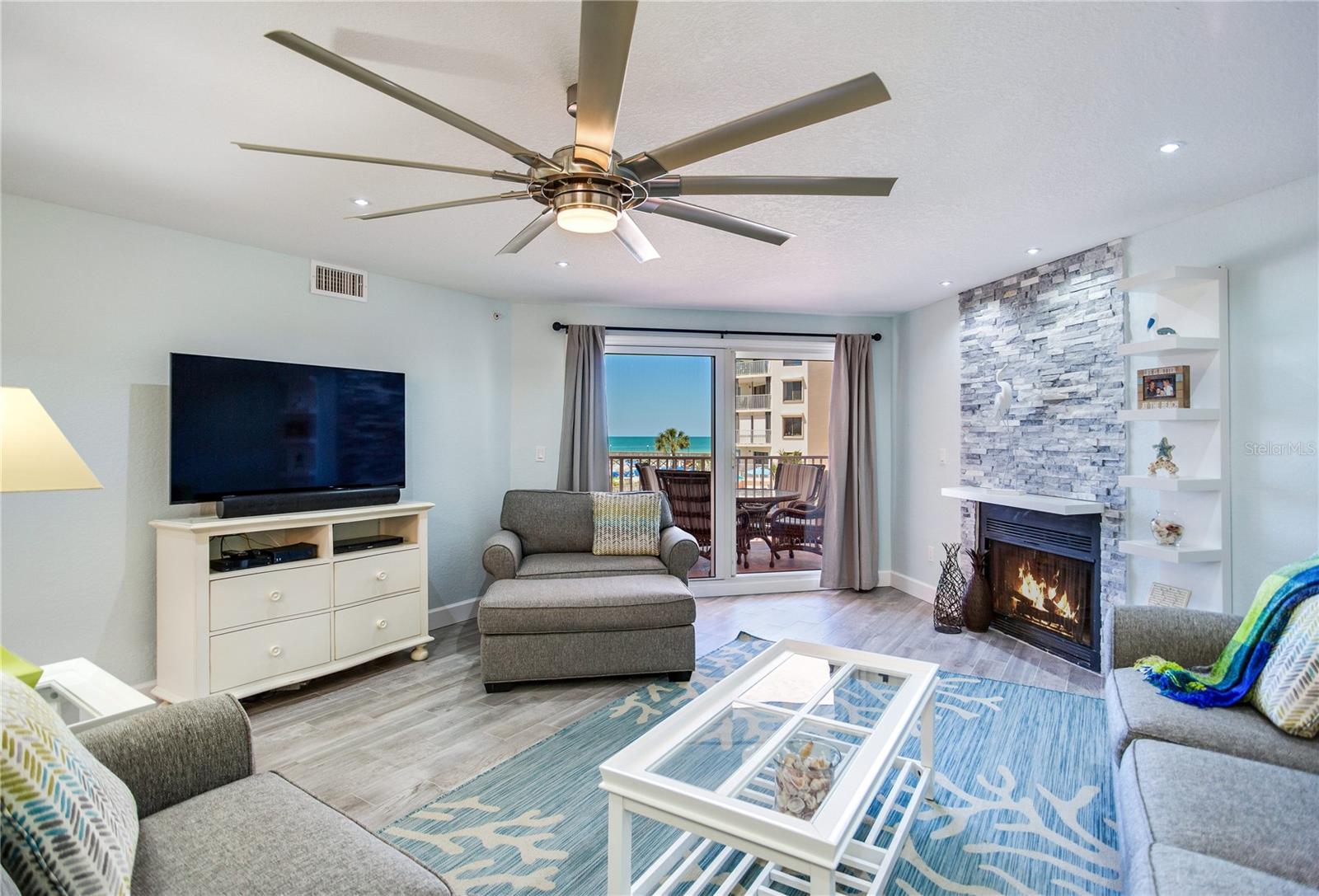 18400 GULF BOULEVARD 1211